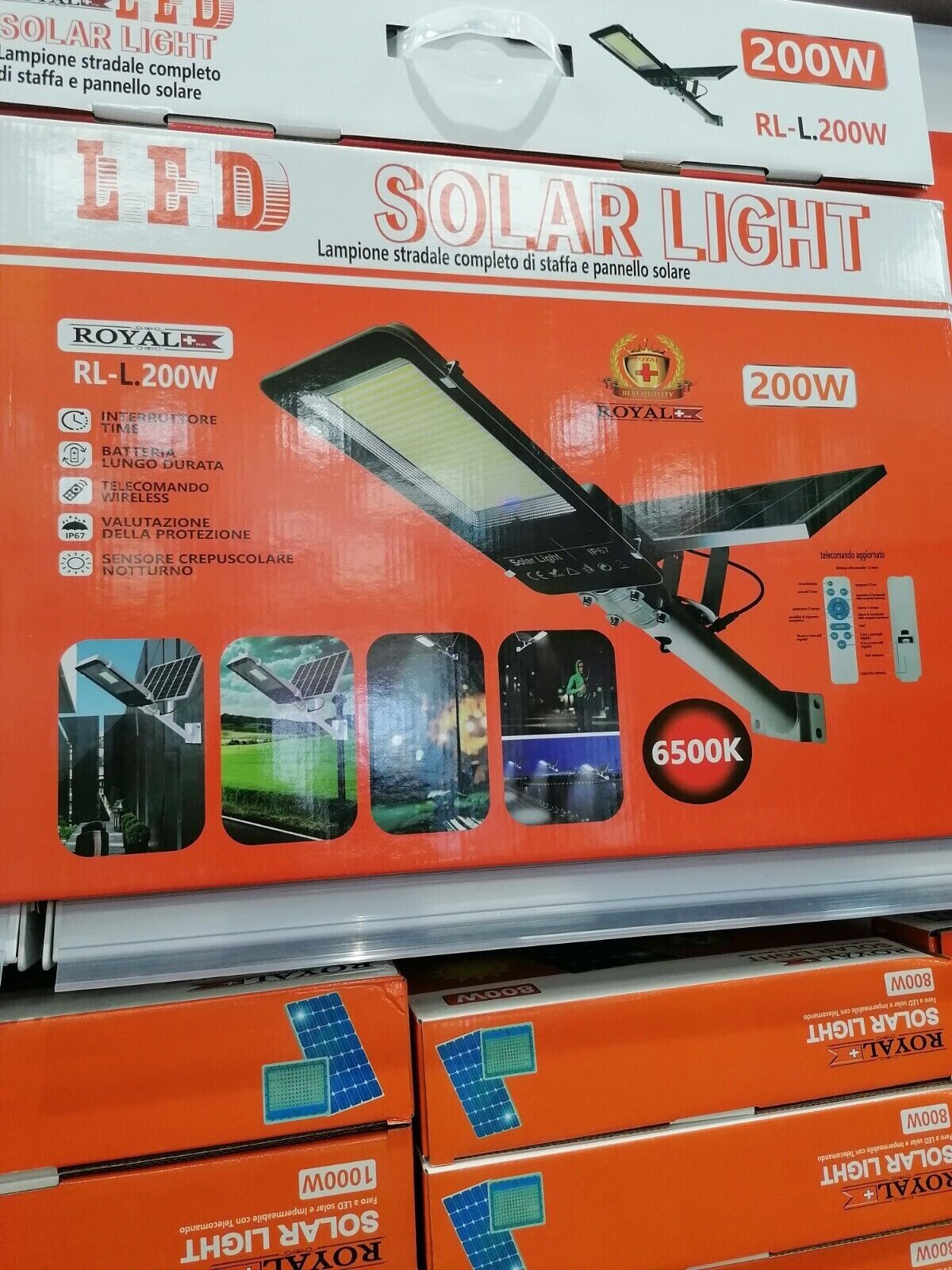 Faro LED Solare 200W Professionale IP65 con Pannello e Telecomando - 2