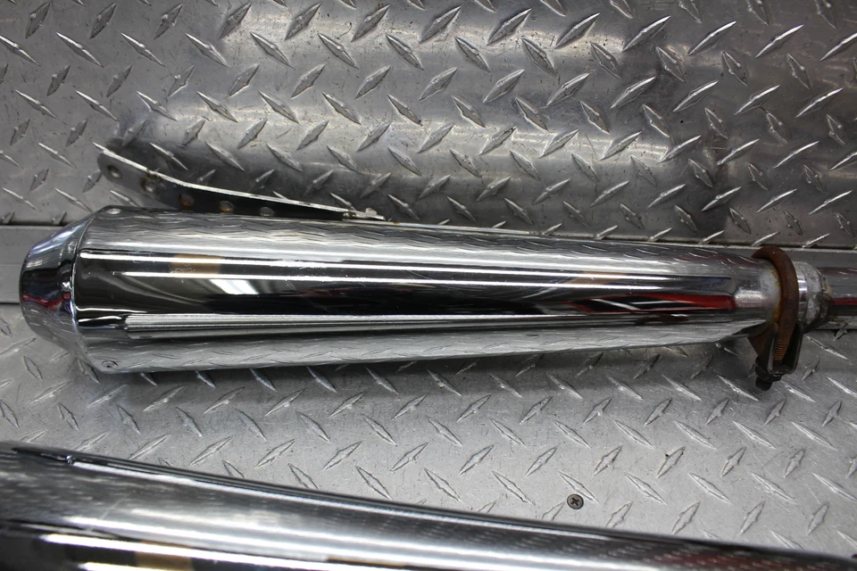 Silenciadores y cabezales de escape Triumph Thunderbird 1998 Foto 4 de 4