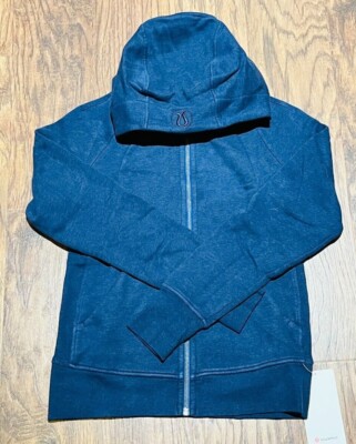 lululemon scuba hoodie 新品タグ付き Lululemon Black Scuba Hoodie w/ white logo, printed on Back