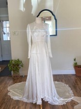 1930s Wedding dress Silky material