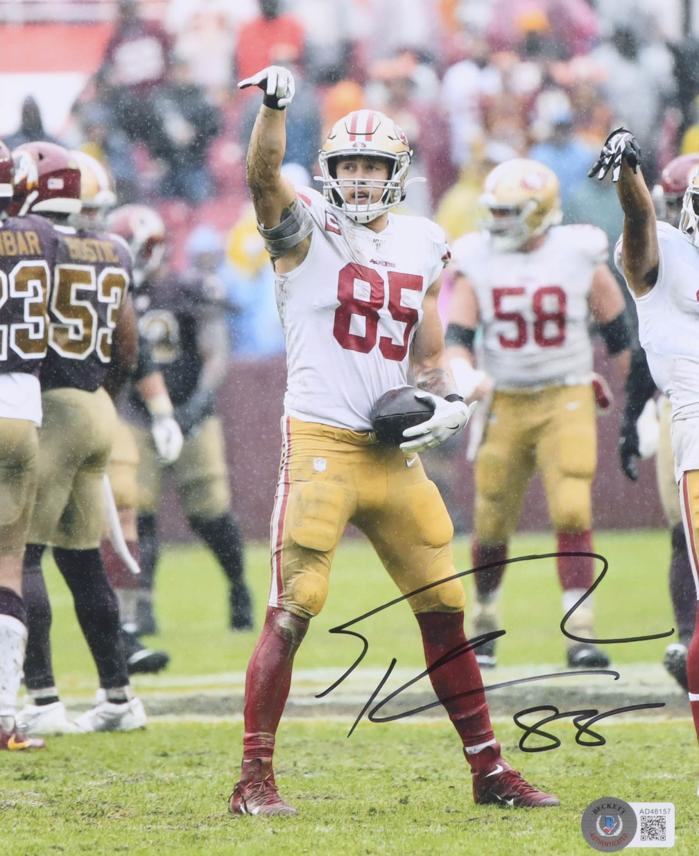 George Kittle Autographed Signed San Francisco 49ers 49ers 8x10 Photo (Beckett) 