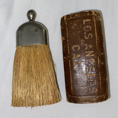 Vintage Miniatur Schneebesen Besenbürste Metallkappe Lederetui Los Angeles selten! - Bild 2 von 12