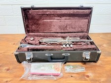 YAMAHA Trumpet YTR-2335S Silver w/Mouthpiece Genuine case Used
