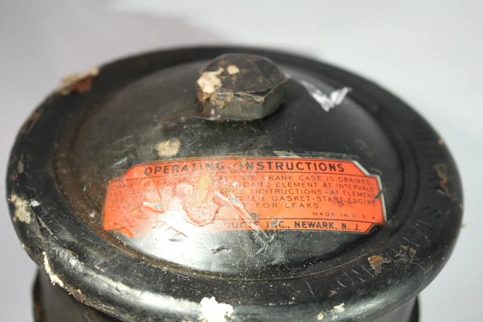 DODGE WC/ WILLYS MB OIL FILTER PURULATOR & THE DODGE WC BRACKET NOS - Image 3 of 4