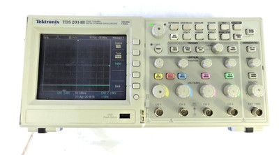 Tektronix TDS 2014B 4-Channel Digital Storage Oscilloscope, For Parts/Repair
