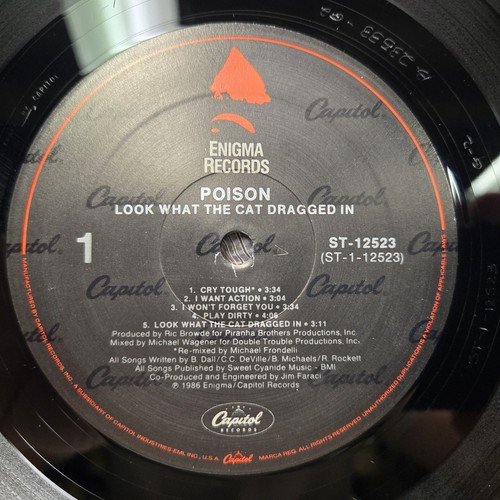 Original 1986 Poison "Look What The Cat Dragged In" LP - Capitol Records, MINT! - Picture 7 of 9