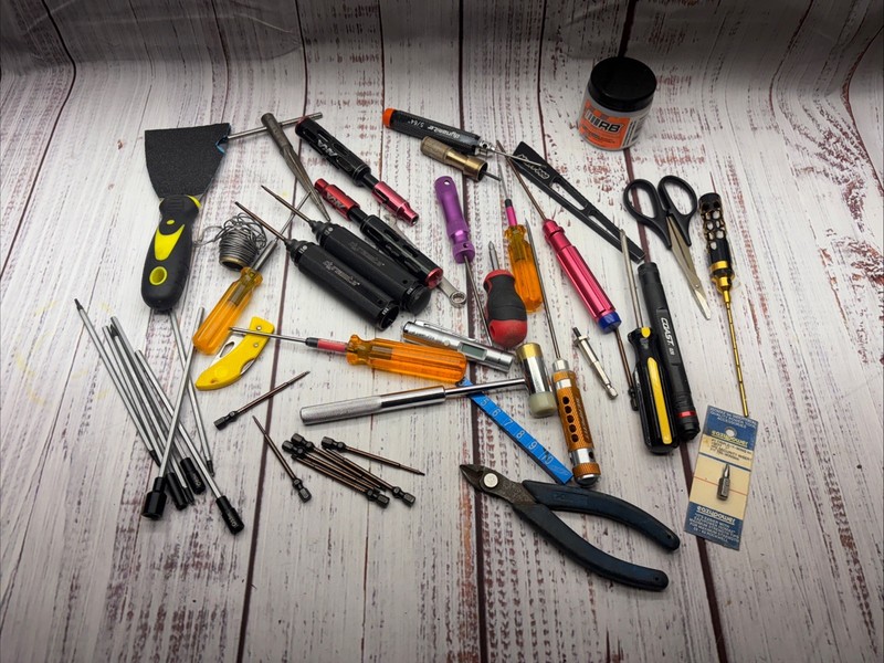 HUGE LOT OF RADIO CONTROL DIRT OVAL TOOLS MIP DYNAMITE Arrowmax Aka Rc10 Losi