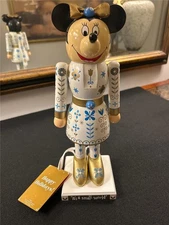 DISNEY PARKS Minnie Mouse It’s a Small World Nutcracker 12 1/2” 2015 NEW w/ TAGS