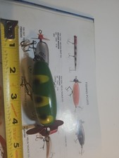 Vintage Helin Tackle Co Fishcake Lure Frog Pattern Spinning VG CONDITION 