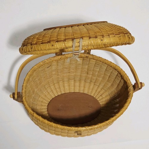 Cartera Nantucket Basket Tejida Ovalada Vintage Firmada DWW Fecha 1993 Tapa y Asa - Imagen 19 de 24