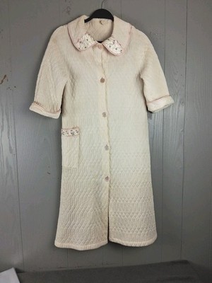 VINTAGE Bel-Aire Stylecraft 50s Quilted Robe Womens House Coat Embroidered USA