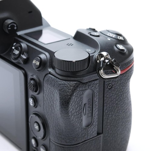 Nikon Z6 + NIKKOR Z 24-70mm F/4 S Lens Kit #237 - Picture 12 of 12