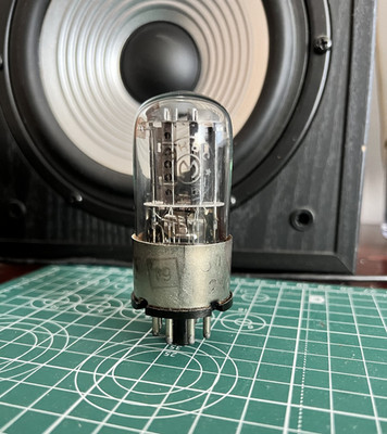 NEW TUBE 6N8S (6Н8С) = 6SN7 = ECC32 = 1578 MELZ Metal Base Hole Plate