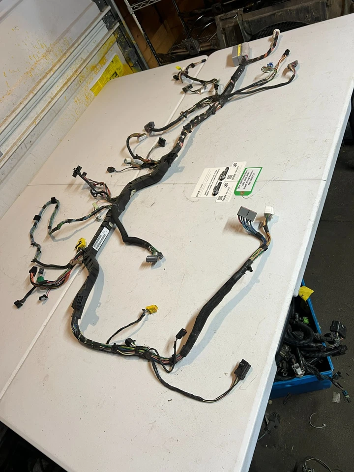 OEM 2007 Dodge Ram 1500 2500 3500 Dash Wiring Harness 56055712 - Image 3 of 4