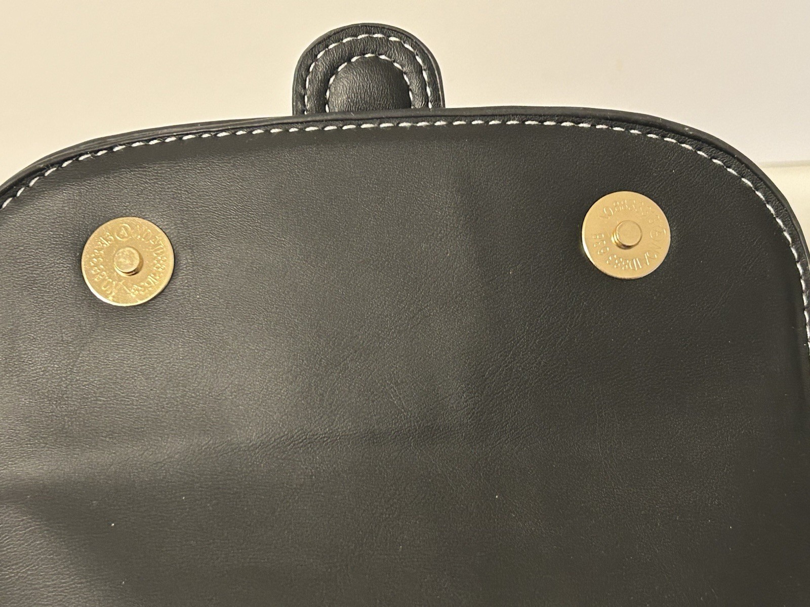 NEW CLUCI Crossbody Bag Small Black w/ White Stitching Shoulder Purse Cellphone