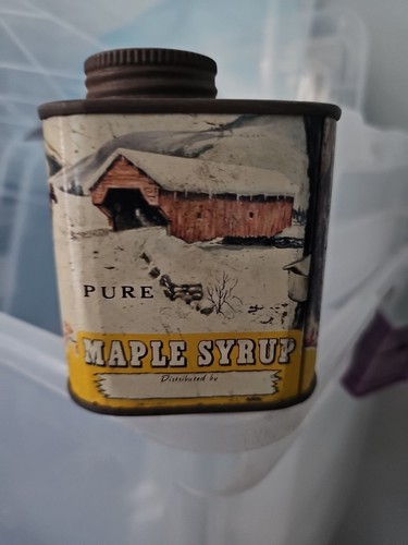 1950's Pure Maple Syrup Tin, Fantastic Graphics on all 4 sides No Rust 1950's - Picture 2 of 6