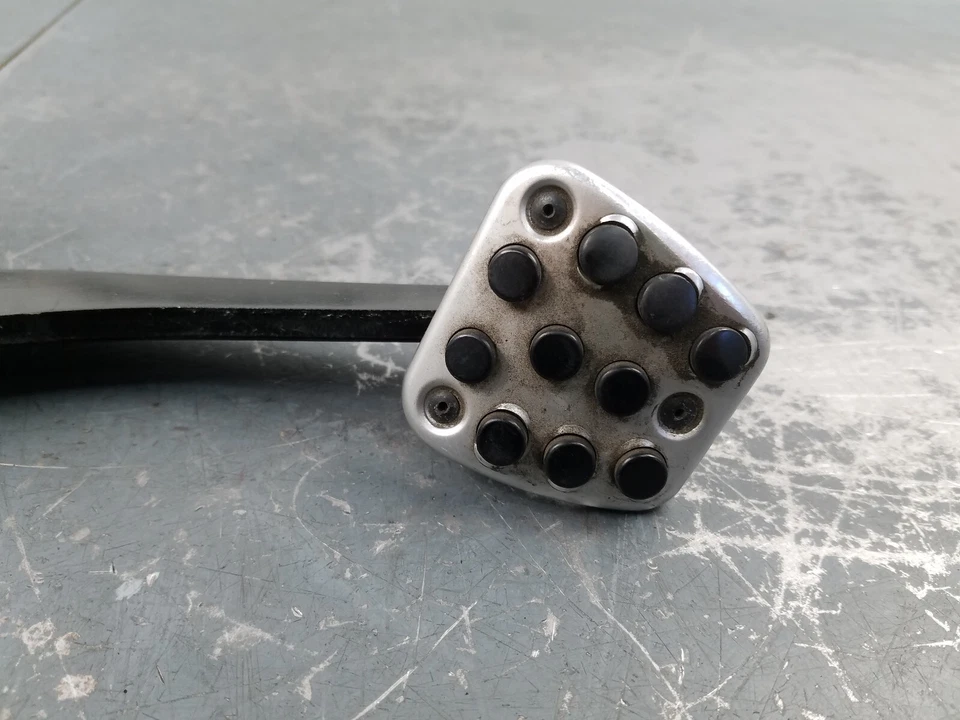 2000 Honda S2000 AP1 Brake Pedal Assembly #5642 F6 - Image 3 of 4