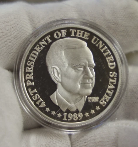 1989/2001 George Bush Dad/Son 1 oz Proof .999 Silver Round