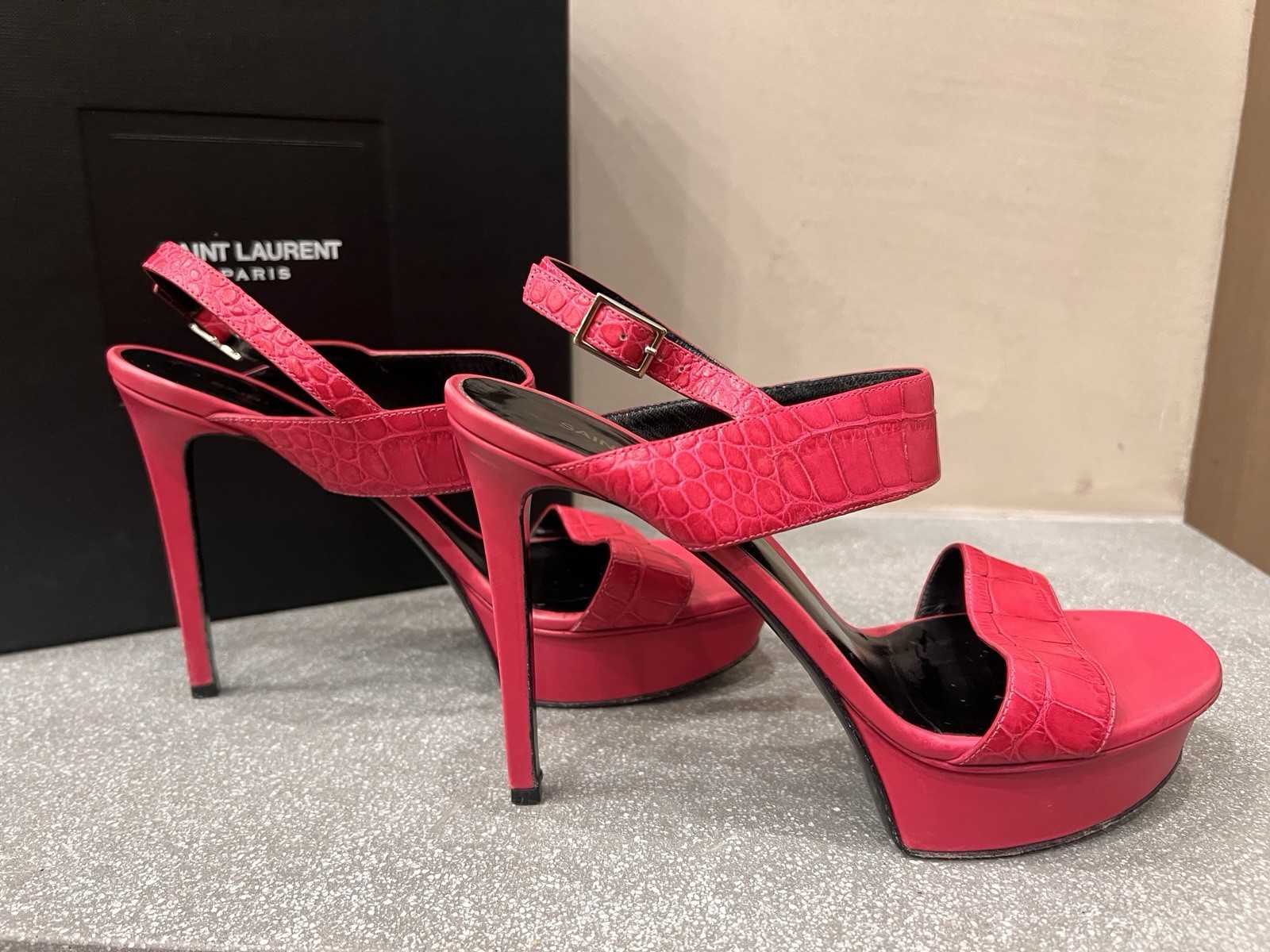 YVES SAINT LAURENT rosa croc goffrato omaggio bianca sandalo scarpa gomma da masticare 38 5