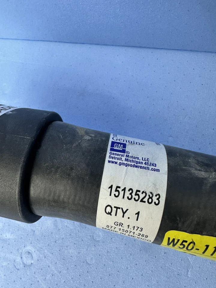 NUEVO REFRIGERANTE RADIADOR GM OEM - MANGUERA INFERIOR - GENERAL MOTORS GMC 15135283 Foto 4 de 4