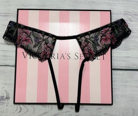 Victoria&rsquo;s Secret Very Sexy Lace-Up Open-Cup Demi Bra Set Floral