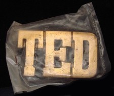 LH18156 NOS VINTAGE 1970s/80s CUT-OUT NAME  TED  SOLID BRASS BUCKLE