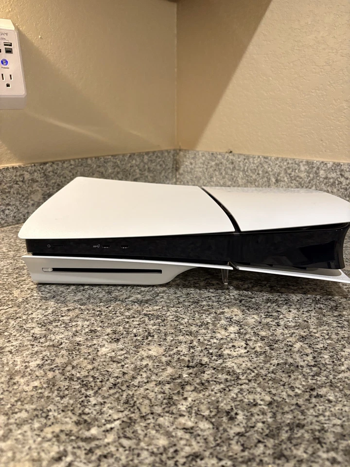 Paquete Completo PS5: Mando Doble 2-Cargador Remoto 7 Juegos y Accesorios Foto 2 de 4