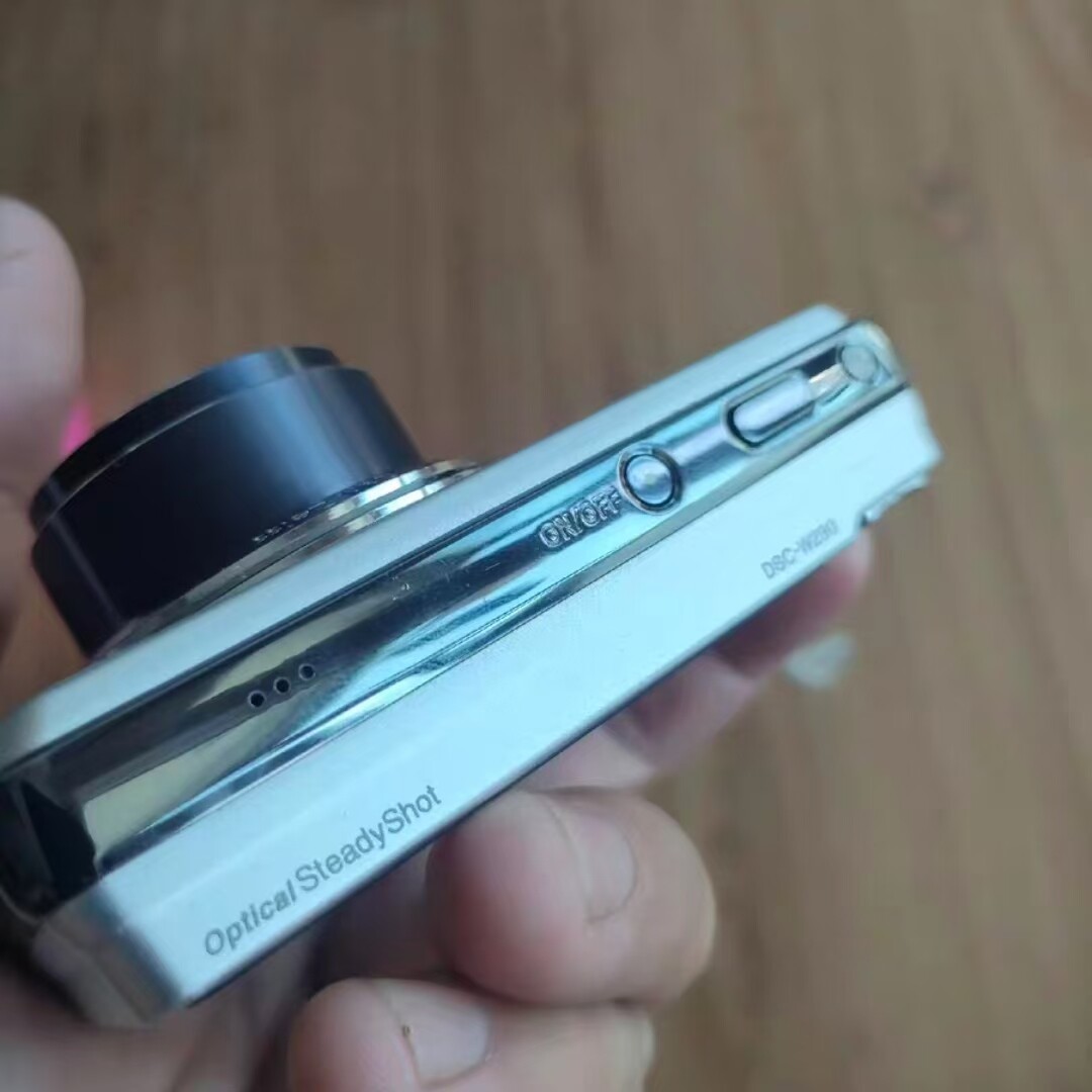 【SONY】Cyber-shot DSC-W190 シルバー Amazon | SONY デジタルカメラ Cyber-Shot(サイバーショット) W190