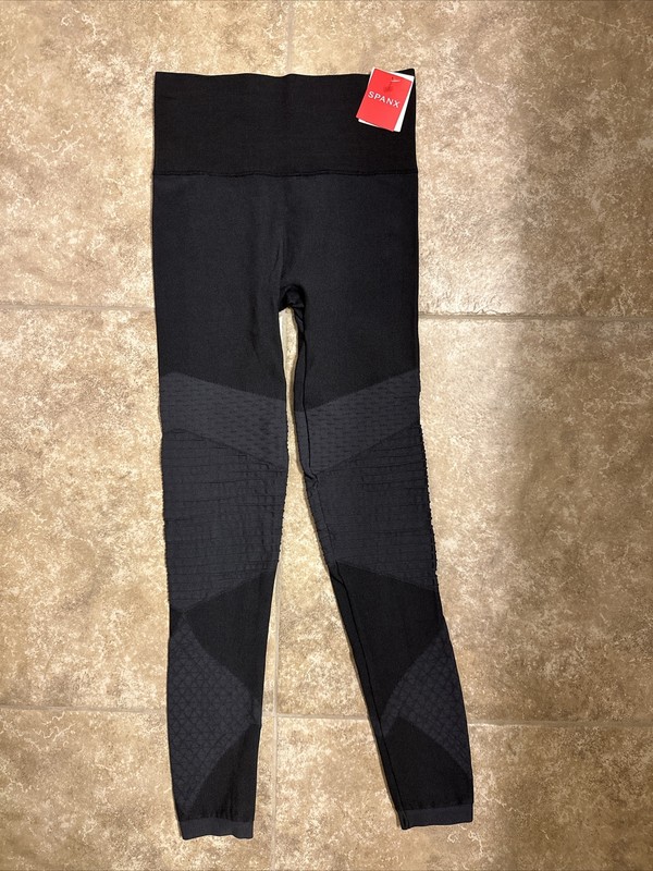 NWT Women’s Spanx Seamless Moto Leggings XS