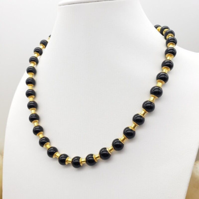 Middle Kingdom Black Onyx Necklace Egyptian, 2100 - 1700 B.C. Design Gold plated