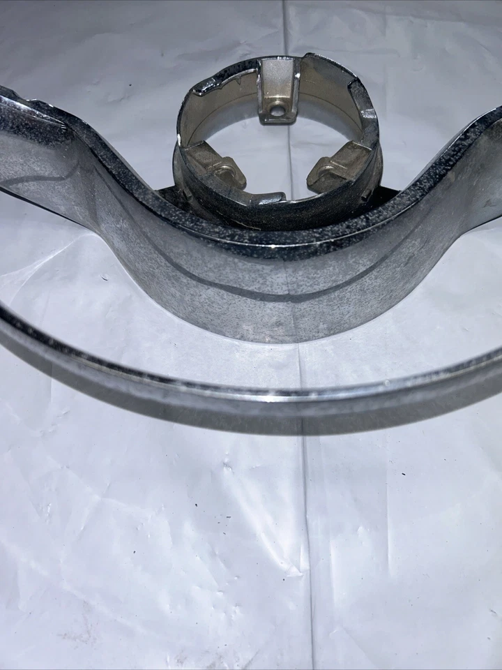 1957-58 Plymouth Belvedere Custom Savoy Fury пригородный рожок кольцо 1730958 1750958 - Изображение 3 из 4