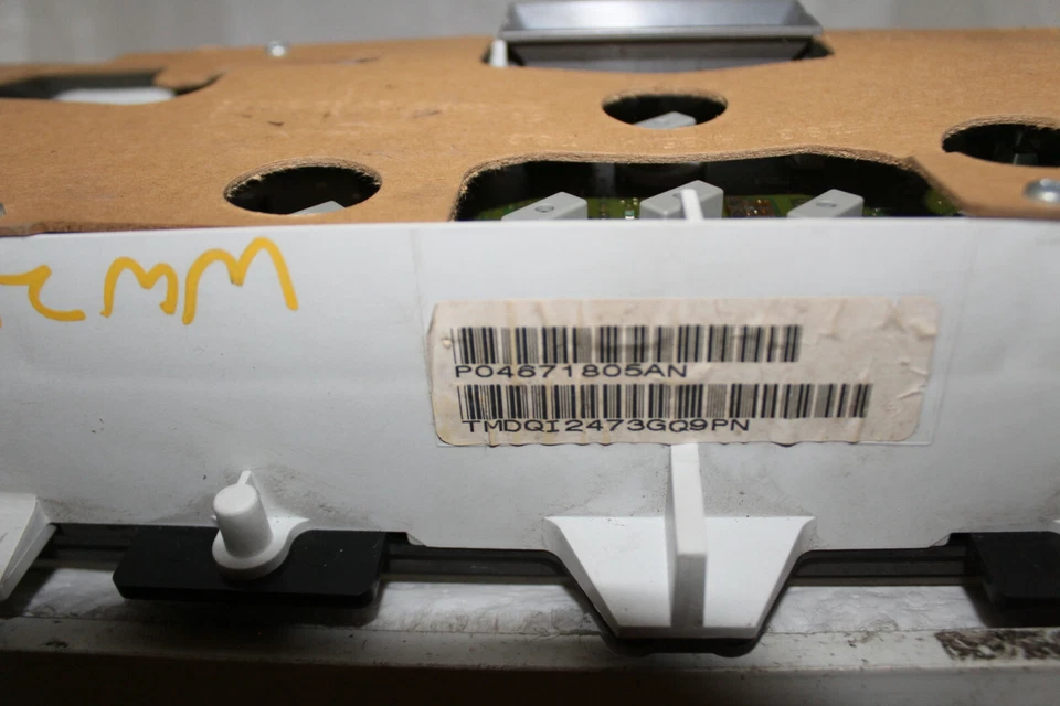 Cuadro de instrumentos velocímetro panel de instrumentos Dodge Neon 2003-05 141.901 millas Foto 3 de 4