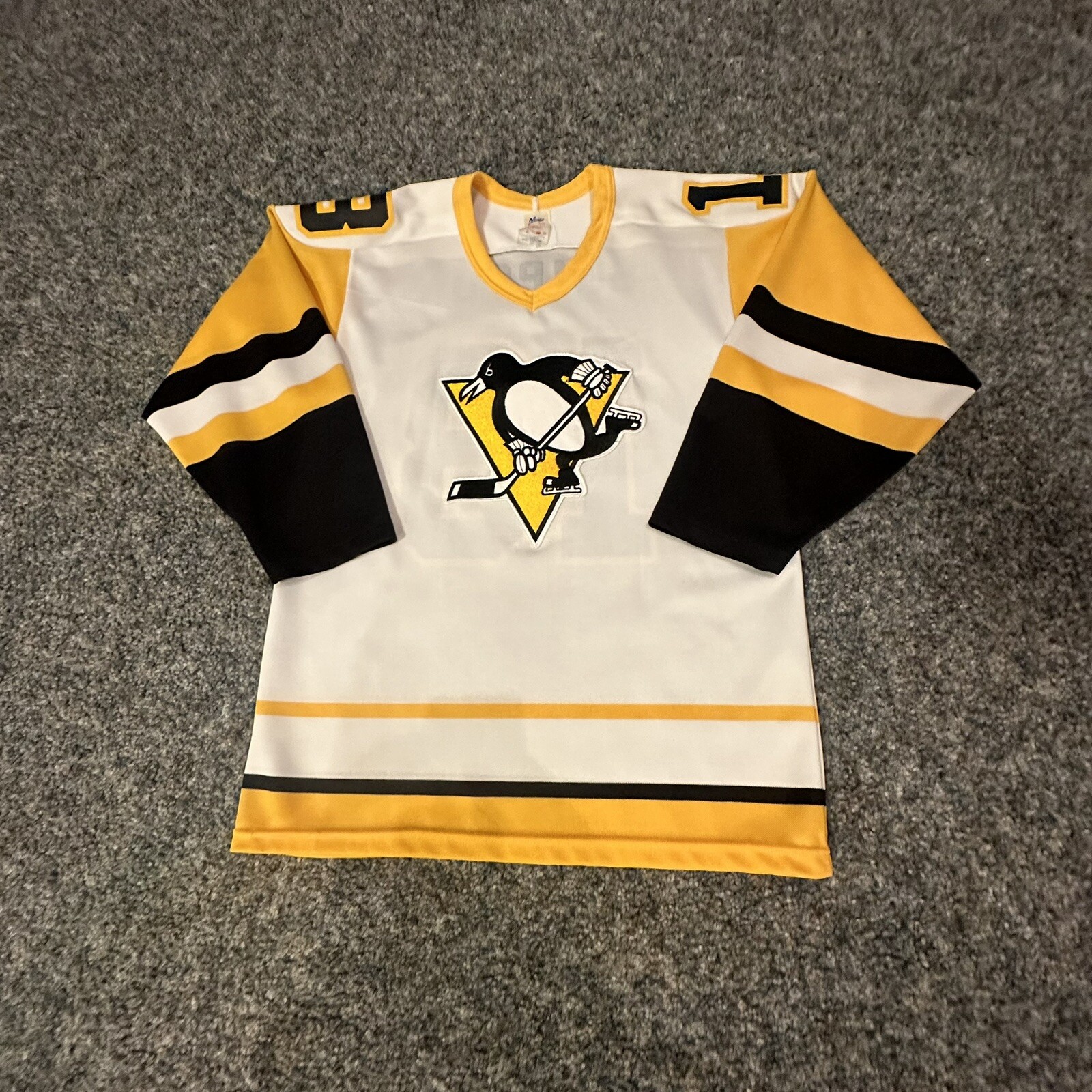 Vintage CCM 1980s Craig Simpson Pittsburgh Penguins Jeresey #18 