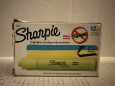 Sharpie Fluorescent Yellow Highlighters, 10-Count, Chisel Tip, Smear Guard
