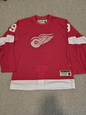 Gordie Howe Detroit Red Wings CCM Heroes of Hockey Authentic Jersey Size 46