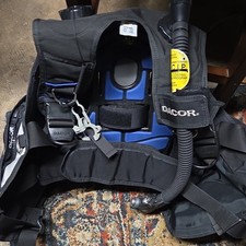 Dacor Scuba Diving BCD Buoyancy Compensator Vest Black/Blue w/ Inflator Hose