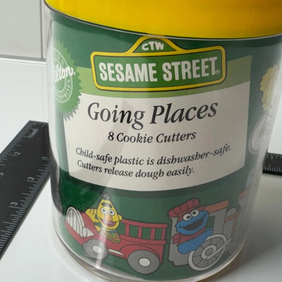 Wilton Sesame Street Going Places 8 cortadores de galletas Elmo Big Bird hornear galletas Foto 2 de 4