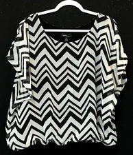 ALYX Women's Black White 1X Chevron Print Blouse Rayon Spandex