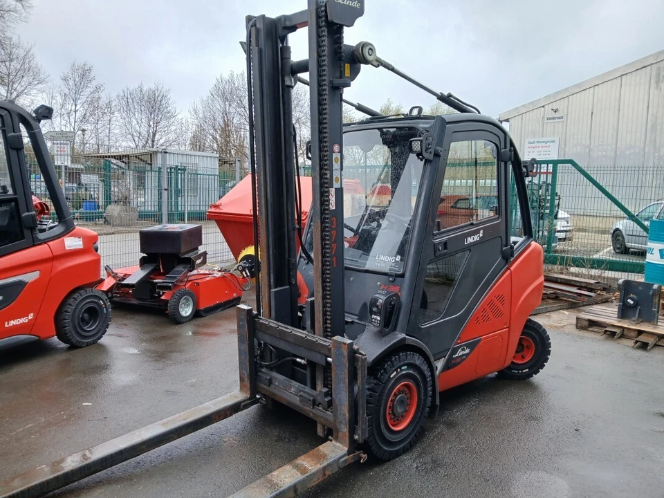 LINDE Diesel Gabelstapler H35D- 3771 - Bild 1 von 2