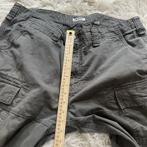Vintage DKNY Shorts Mens 36 (Fits 38) Green Cargo Y2K Skate Military Rave 90's - Picture 7 of 9