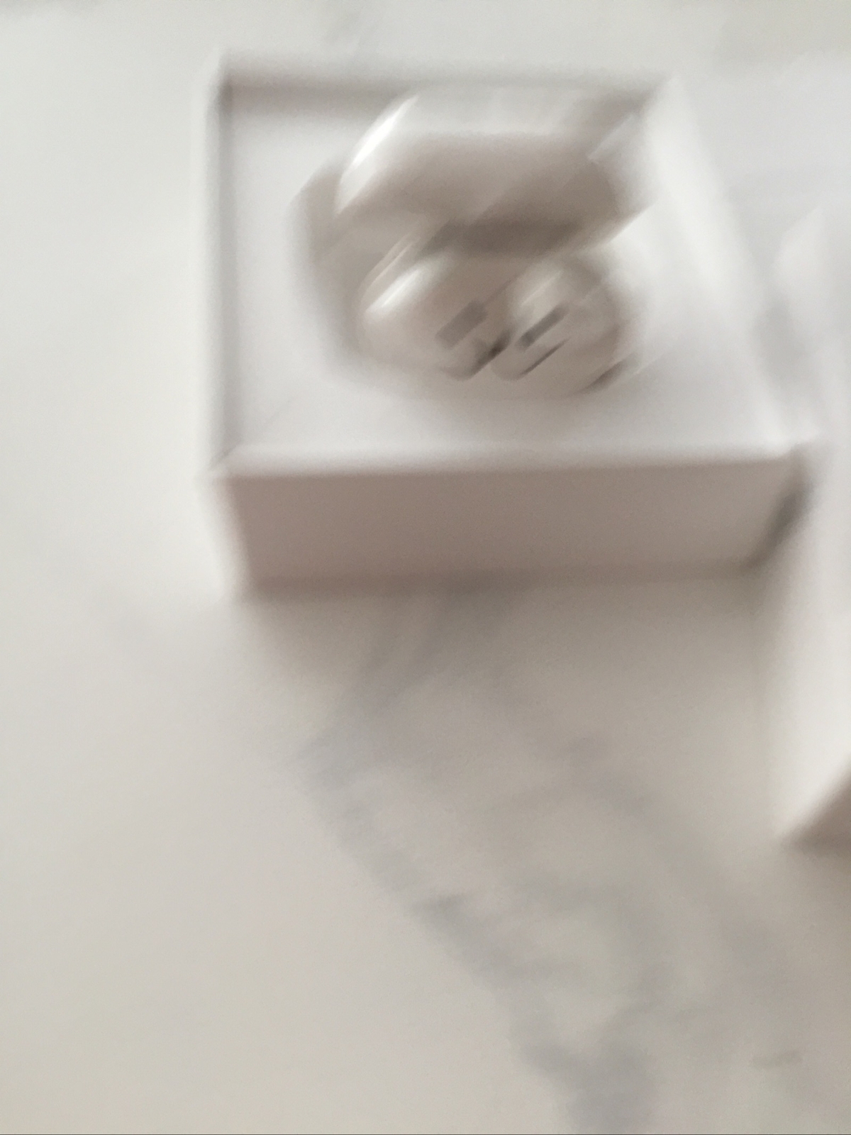 Apple AirPods Pro 2 with MagSafe Case USB-C Wireless Charging