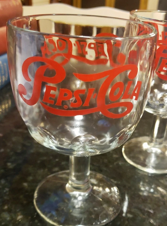 批量 4 件 玻璃 百事可乐 红色 Stemmed Mugs 高脚杯 THUMB PRINT 近乎完好 PEPSI — 第 2/4 张图片