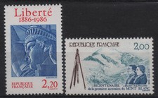 FRANCE 1986 : N° 2421/2422 STATUE DE LA LIBERTÉ/ASCENSION MT BLANC - NEUF** LUXE