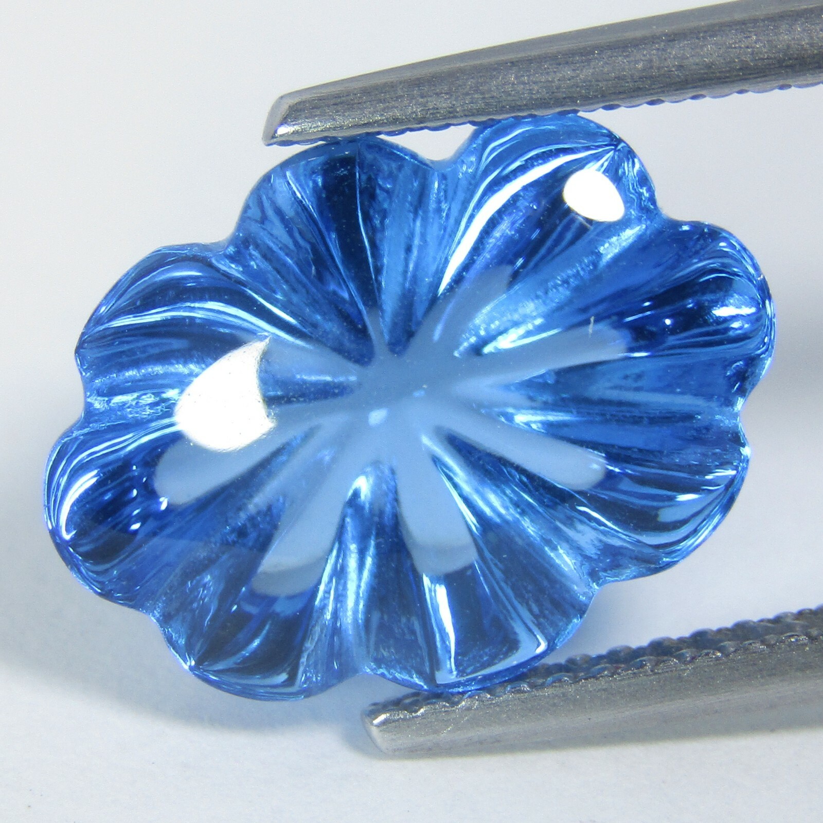 8.84Cts Hi Sparkling Natural Swizz Blue Topaz Flower Fancy Gemstone