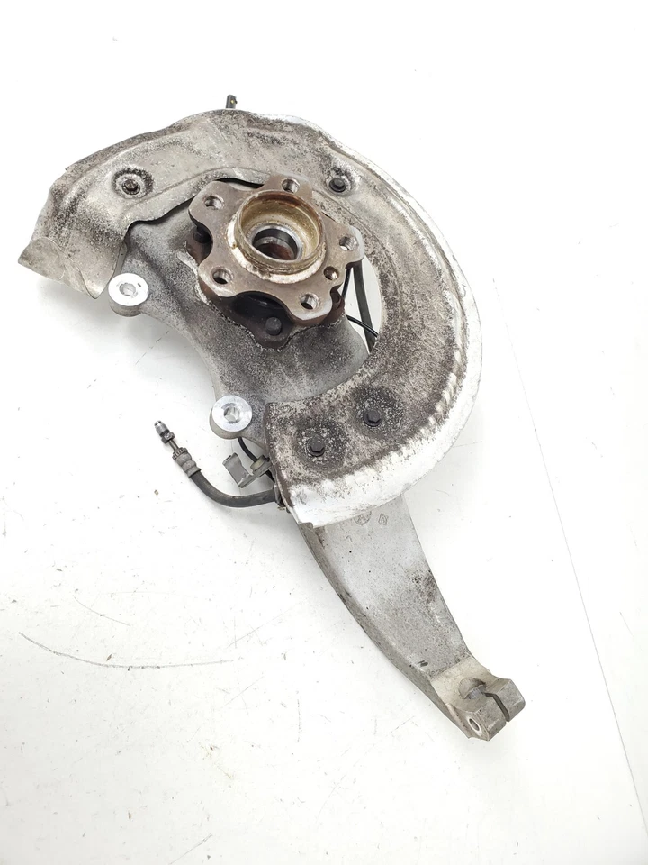 BMW ALPINA B7 750 G12 2016-2019 eje delantero izquierdo lado del conductor nudillo buje OEM Foto 3 de 4