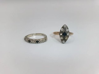 Pair Vintage Rings with a Stone Missing 9ct Gold