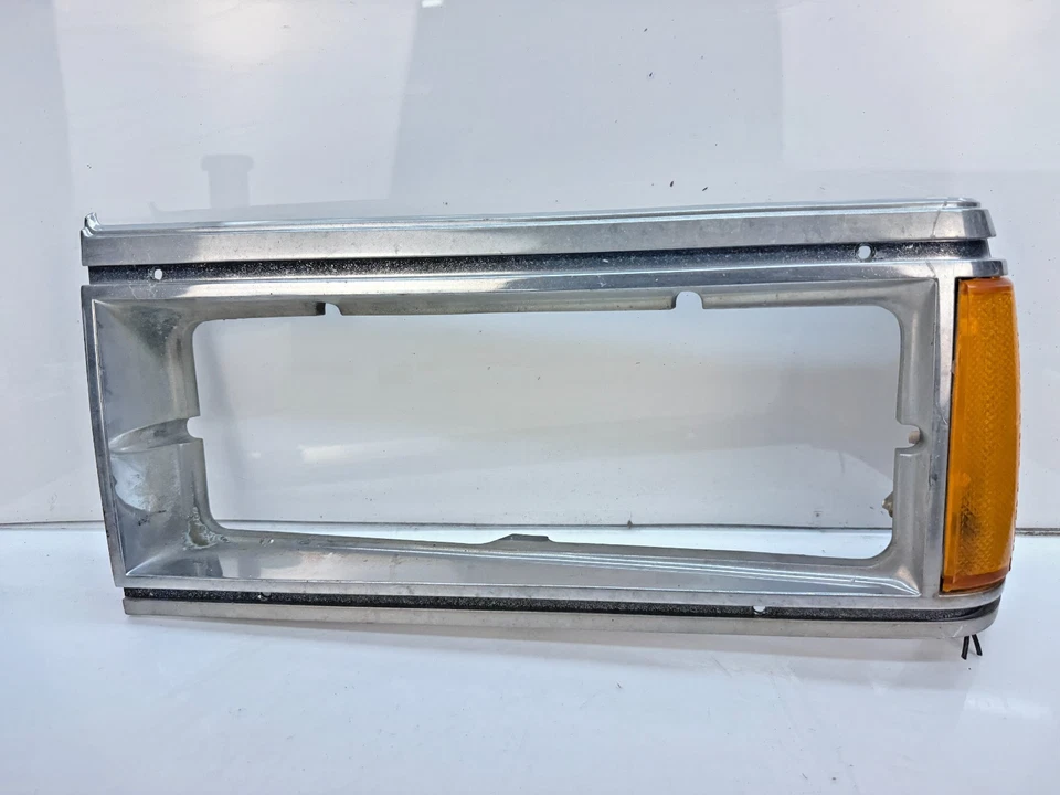 FARO LADO CONDUCTOR CHEVY CAPRICE 1981-1985 LH BISEL PUERTA CROMO MOLDURA B78-16 Foto 2 de 4