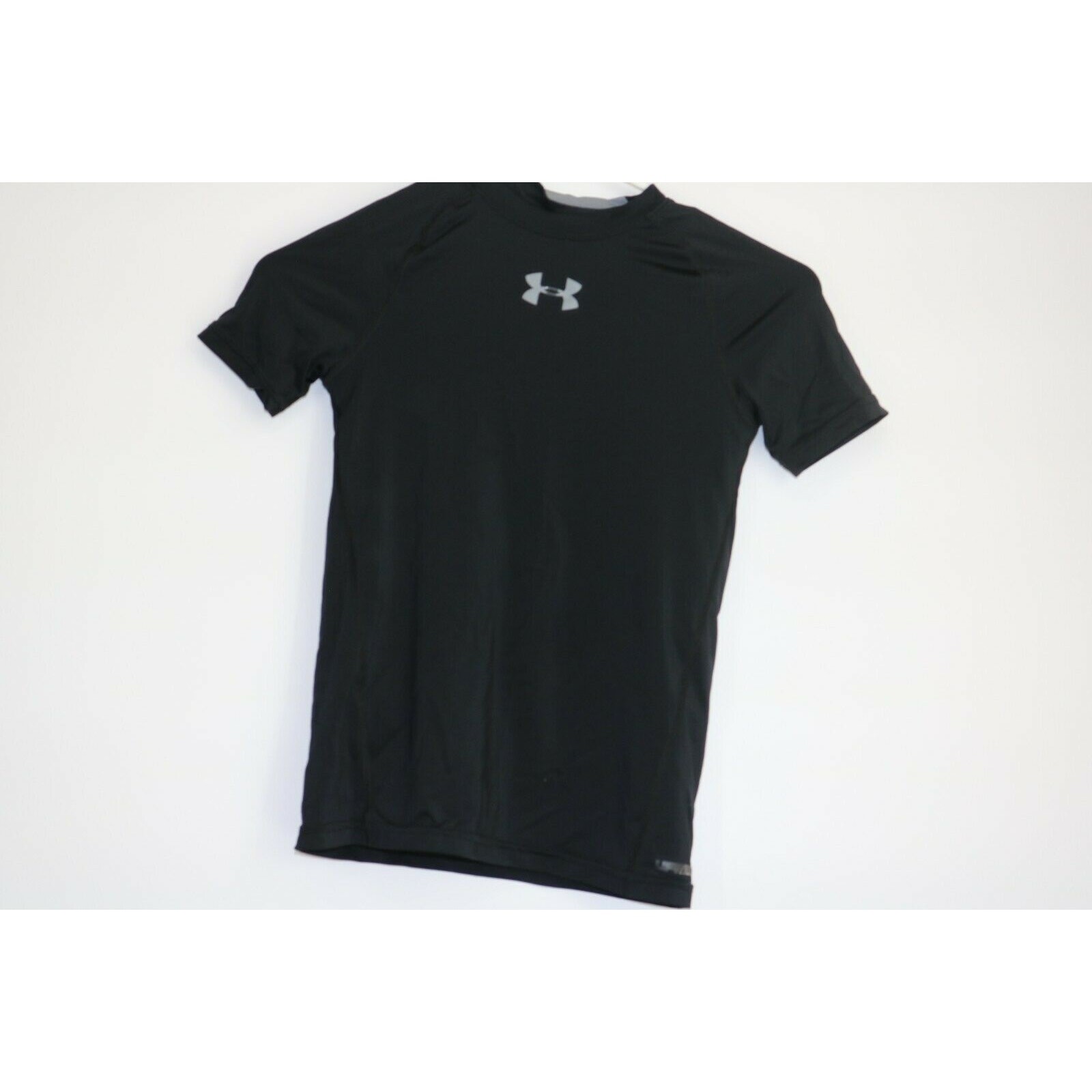Under Armour Bundle Lot of 2 Boy’s Short Sleeve T-Shirts Kid’s Youth XS/Small thumbnail 2