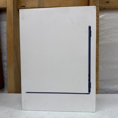 2025 Apple MacBook Air 13-inch M4 Chip 16GB RAM 256GB SSD  Sealed Box Midnight