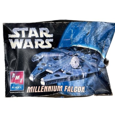 Vtg New Star Wars Millenium Falcon Model Kit 2005 AMT Open Box Sealed Parts Read